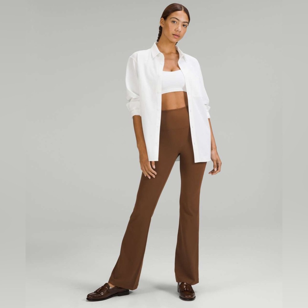 NWT Lululemon Groove Super-High-Rise
Flared Pant *Nulu
